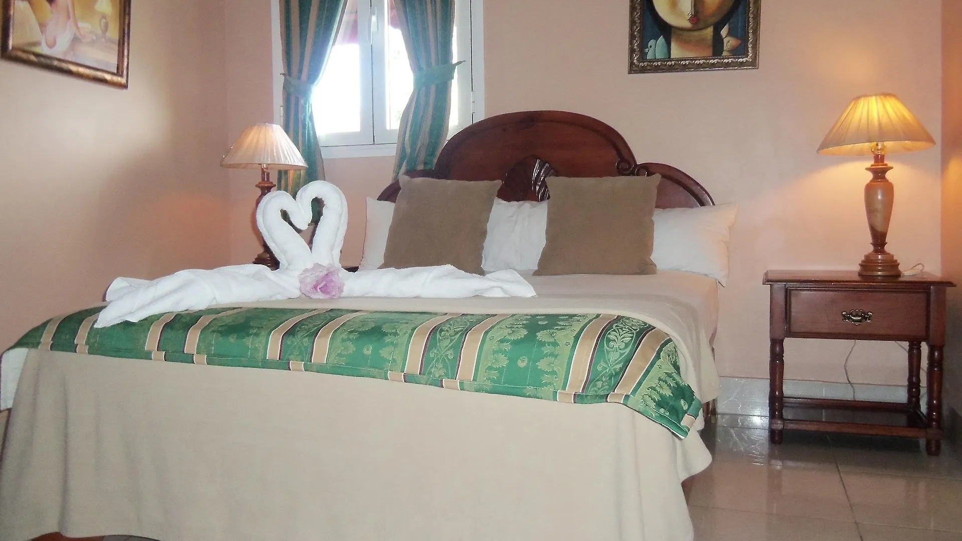 Hotel Discovery Санто-Доминго 3*,